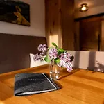 Aparthotel Bergrast - Charming Countryhouse&summercard