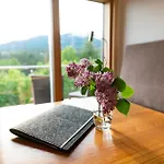 Bergrast - Charming Countryhouse&summercard Aparthotel 4*