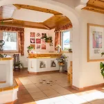 Bergrast - Charming Countryhouse&summercard Aparthotel Ramsau am Dachstein