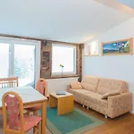 Bergrast - Charming Countryhouse&summercard Aparthotel 4*