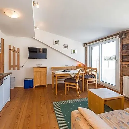 Aparthotel Landhaus Bergrast - Charming Countryhouse & Summercard