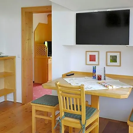 Aparthotel Landhaus Bergrast - Charming Countryhouse & Summercard