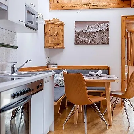 Landhaus Bergrast - Charming Countryhouse & Summercard
