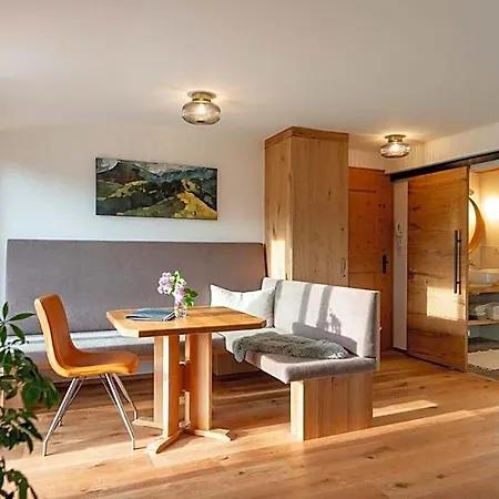 Landhaus Bergrast - Charming Countryhouse & Summercard