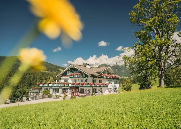 & Bergrast Apartmanhotel 4*